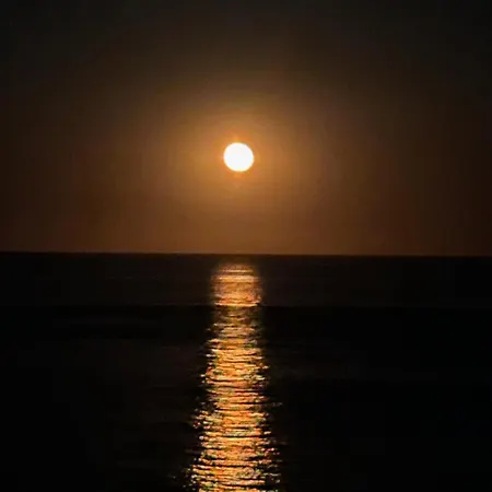 Appartamento Beachfront Rooftop Haven In Playa De Aro