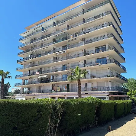 Beachfront Rooftop Haven In Playa De Aro