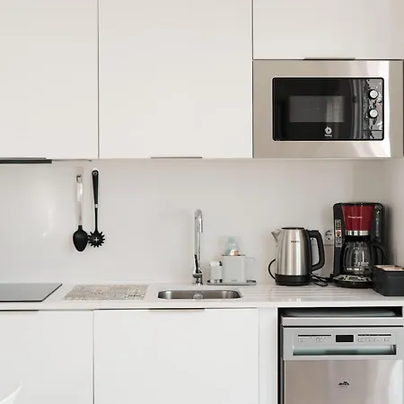 Beachfront Studio, Sea Views, Rooftop Terrace, Playa De Aro *