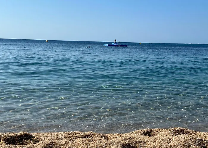 Beachfront Studio, Sea Views, Rooftop Terrace, Playa De Aro Apartment Castell-Platja d’Aro