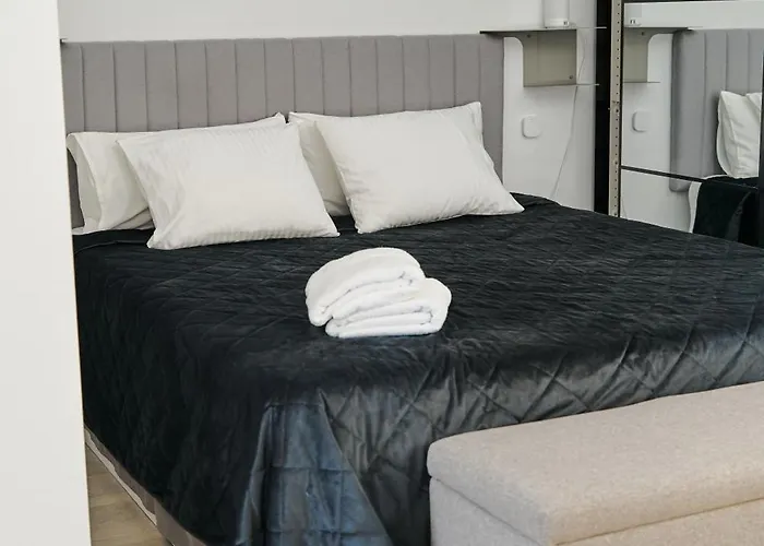 Beachfront Studio, Sea Views, Rooftop Terrace, Playa De Aro Appartement *