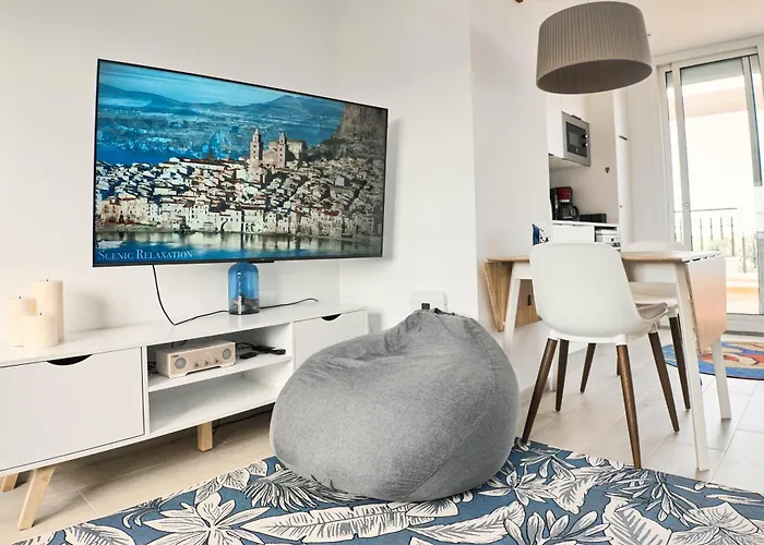 Beachfront Studio, Sea Views, Rooftop Terrace, Playa De Aro