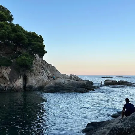 Beachfront Rooftop Haven In Playa De Aro