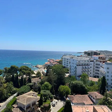 Beachfront Studio, Sea Views, Rooftop Terrace, Playa De Aro Apartment *