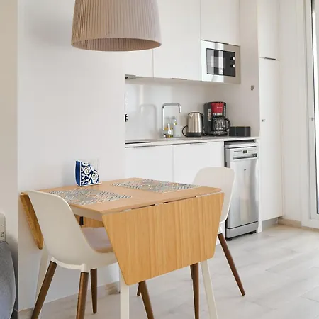 Beachfront Studio, Sea Views, Rooftop Terrace, Playa De Aro Apartamento *