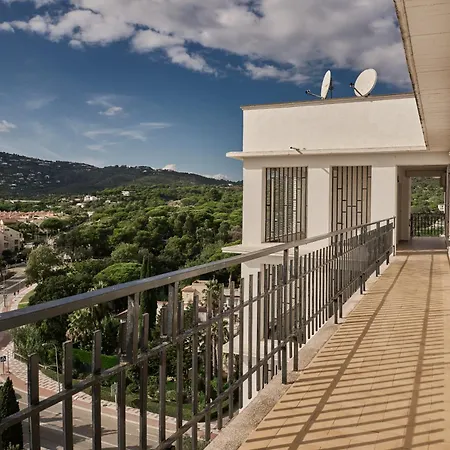 Beachfront Rooftop Haven In Playa De Aro شقة