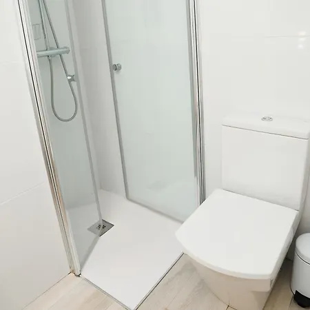 شقة Beachfront Studio, Sea Views, Rooftop Terrace, Playa De Aro *
