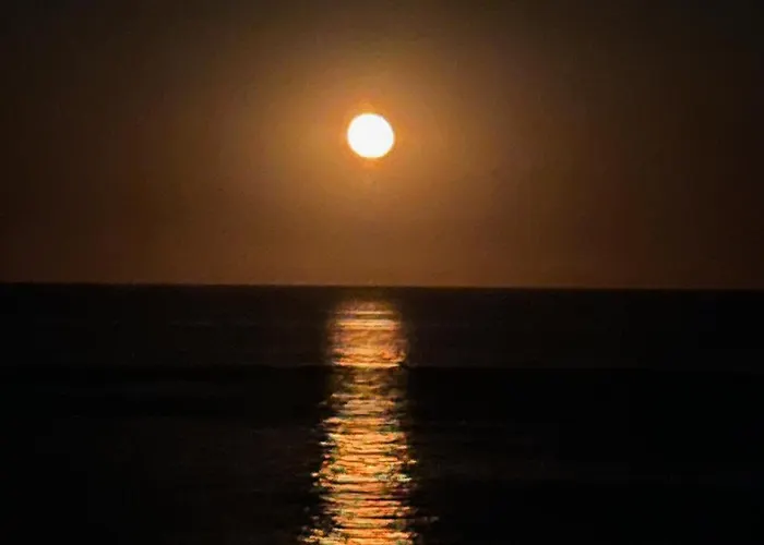 Daire Beachfront Rooftop Haven In Playa De Aro