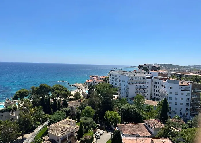 Beachfront Studio, Sea Views, Rooftop Terrace, Playa De Aro Lägenhet *
