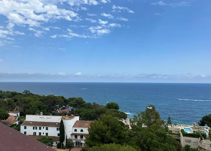 Beachfront Rooftop Haven In Playa De Aro *