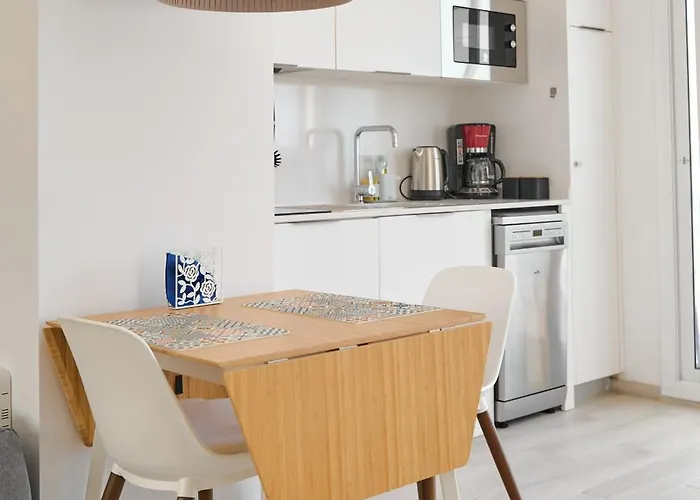 Beachfront Rooftop Haven In Playa De Aro 아파트 *